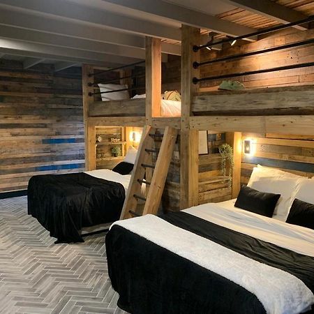Heusden  Sleepzzz B&B 외부 사진