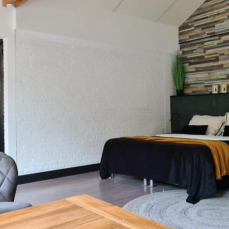 Heusden  Sleepzzz B&B 외부 사진